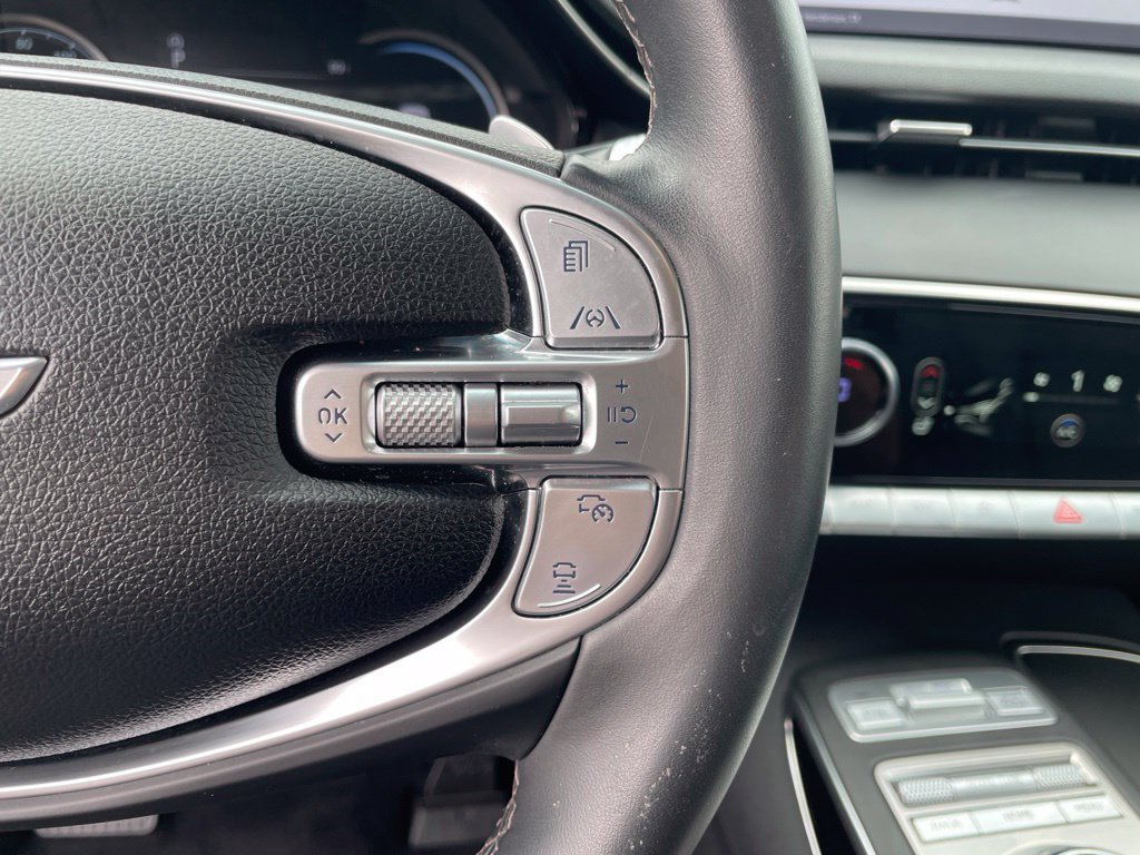Used 2025 Genesis GV70 2.5T AWD/4WD image 19