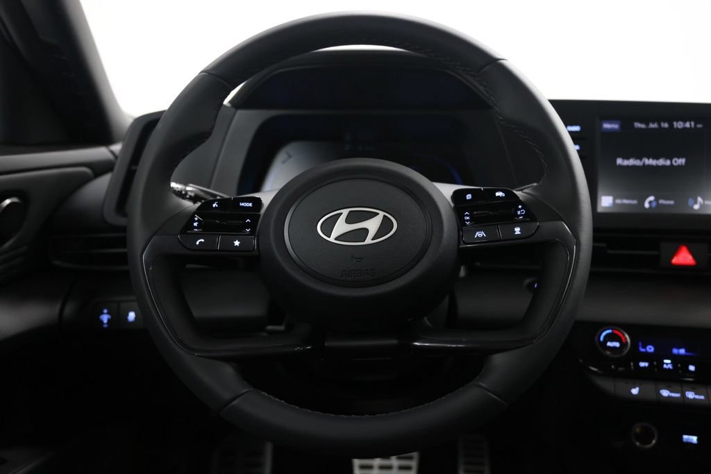 New 2026 Hyundai Elantra SEL Sport Premium FWD image 24