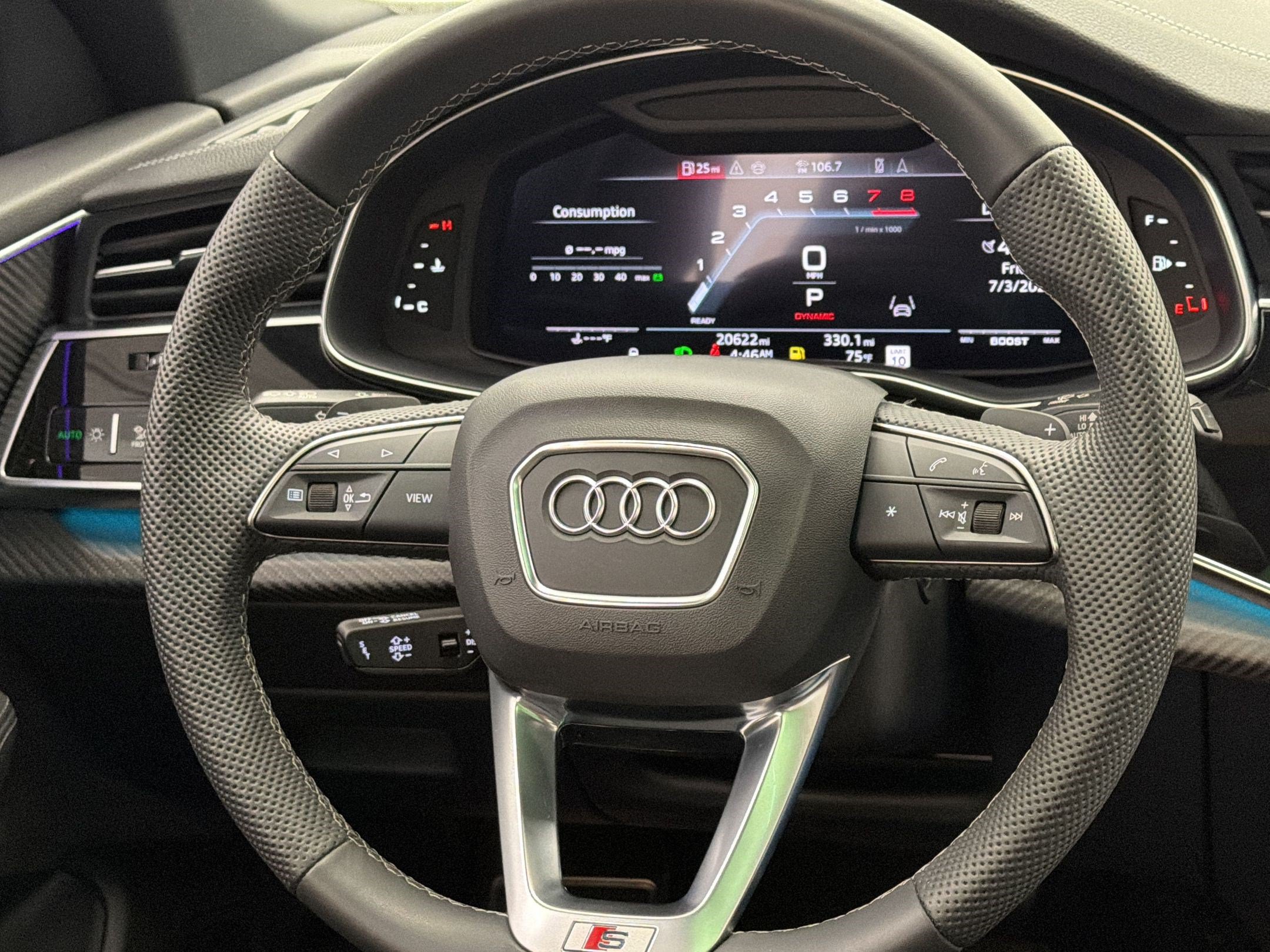 Used 2025 Audi SQ8 Premium Plus AWD/4WD image 28