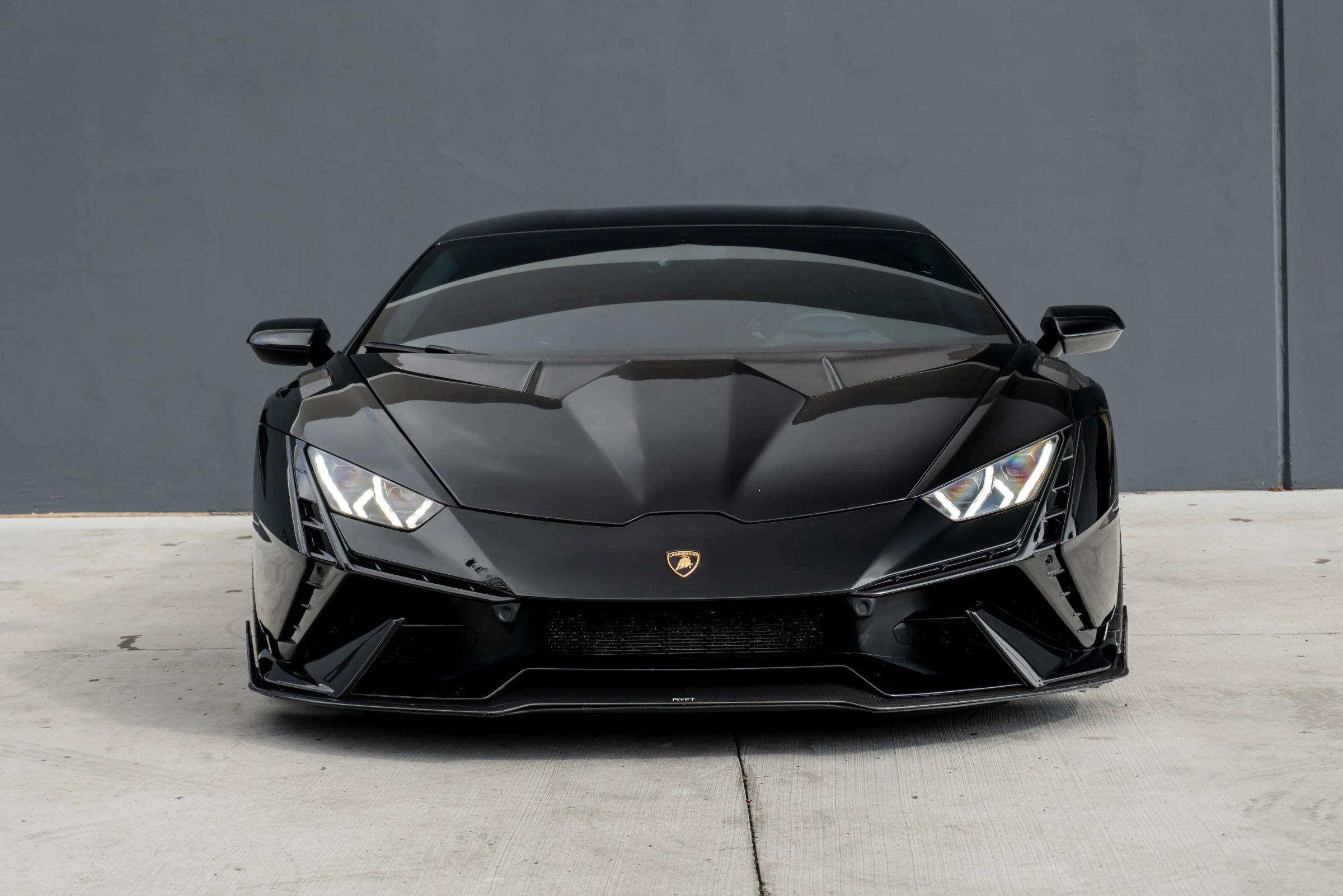 Used 2024 Lamborghini Huracan Tecnica image 4