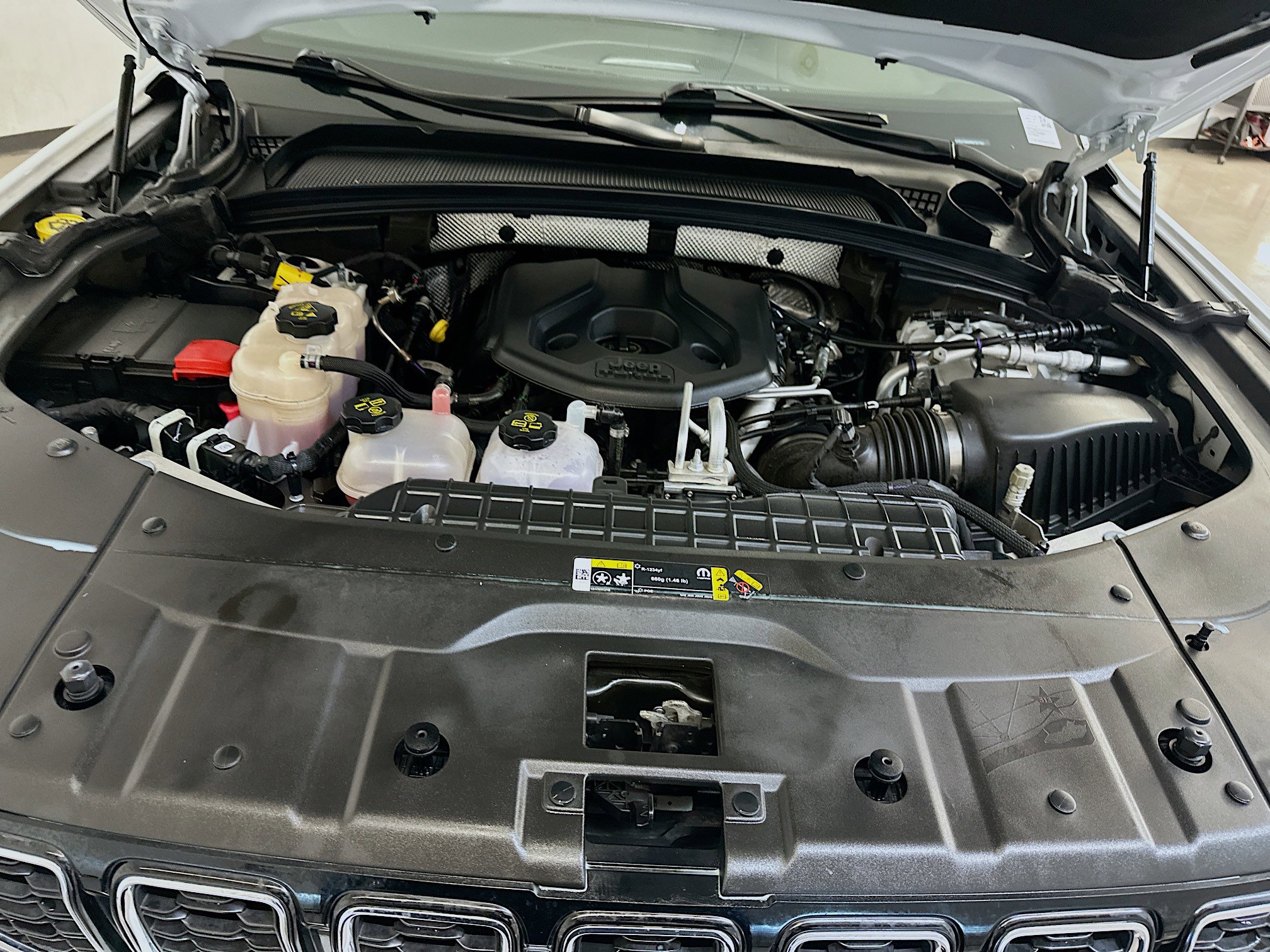 Used 2022 Jeep Grand Cherokee Limited 4xe image 36