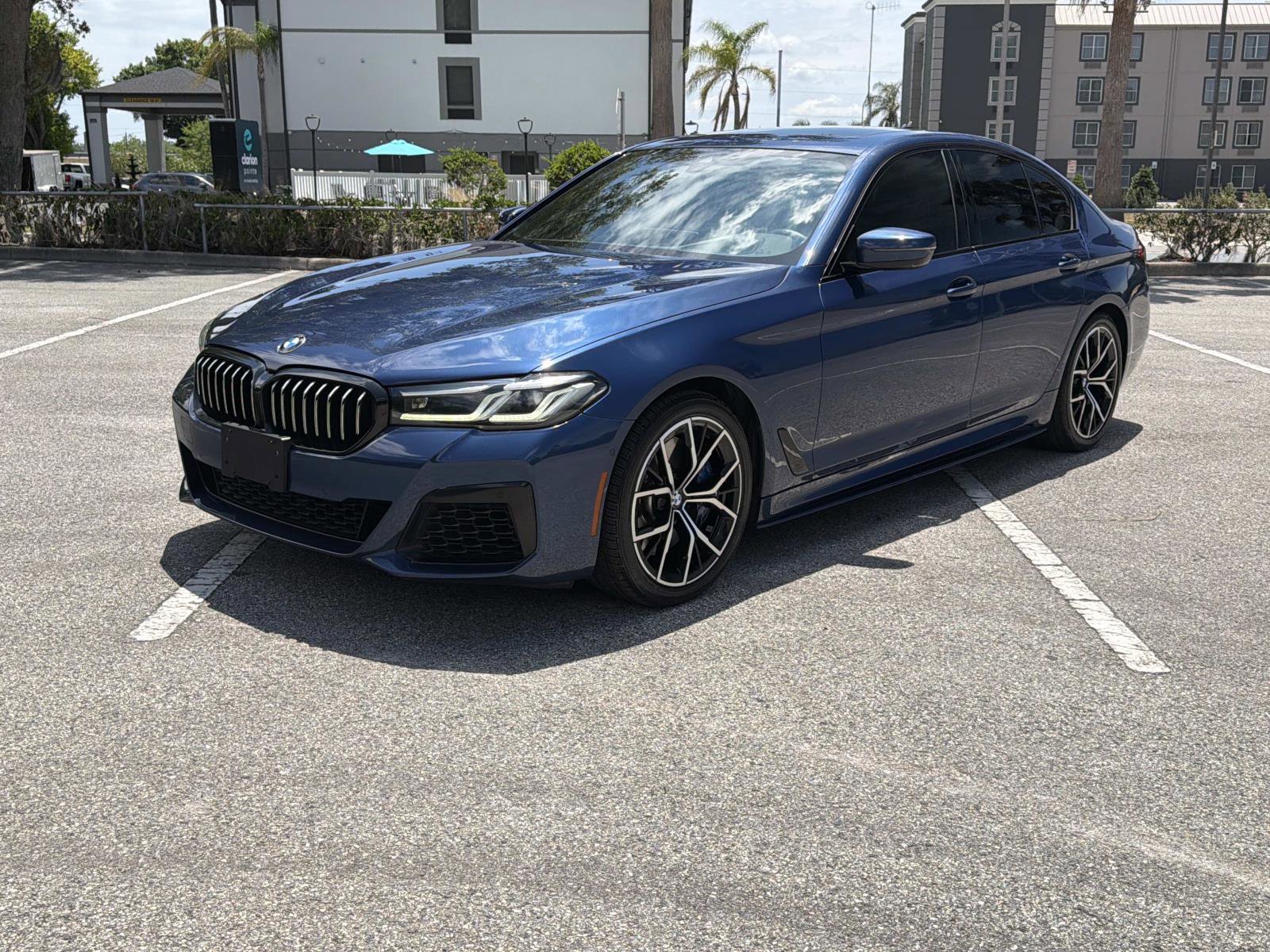 Used 2021 BMW 540i xDrive w/ M Sport Package AWD/4WD image 8