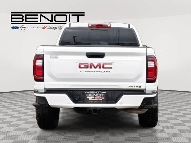 Used 2024 GMC Canyon AT4 w/ AT4 Premium Package AWD/4WD image 6