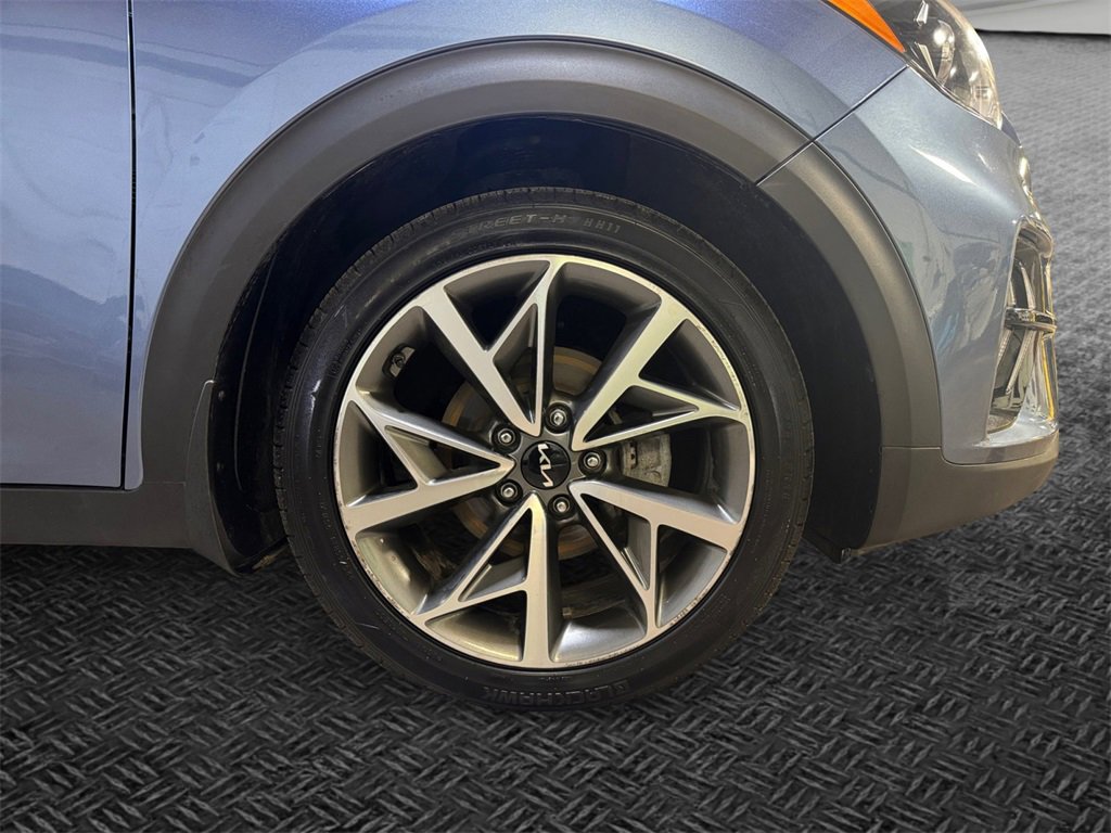 Certified 2022 Kia Niro Touring Special Edition image 11