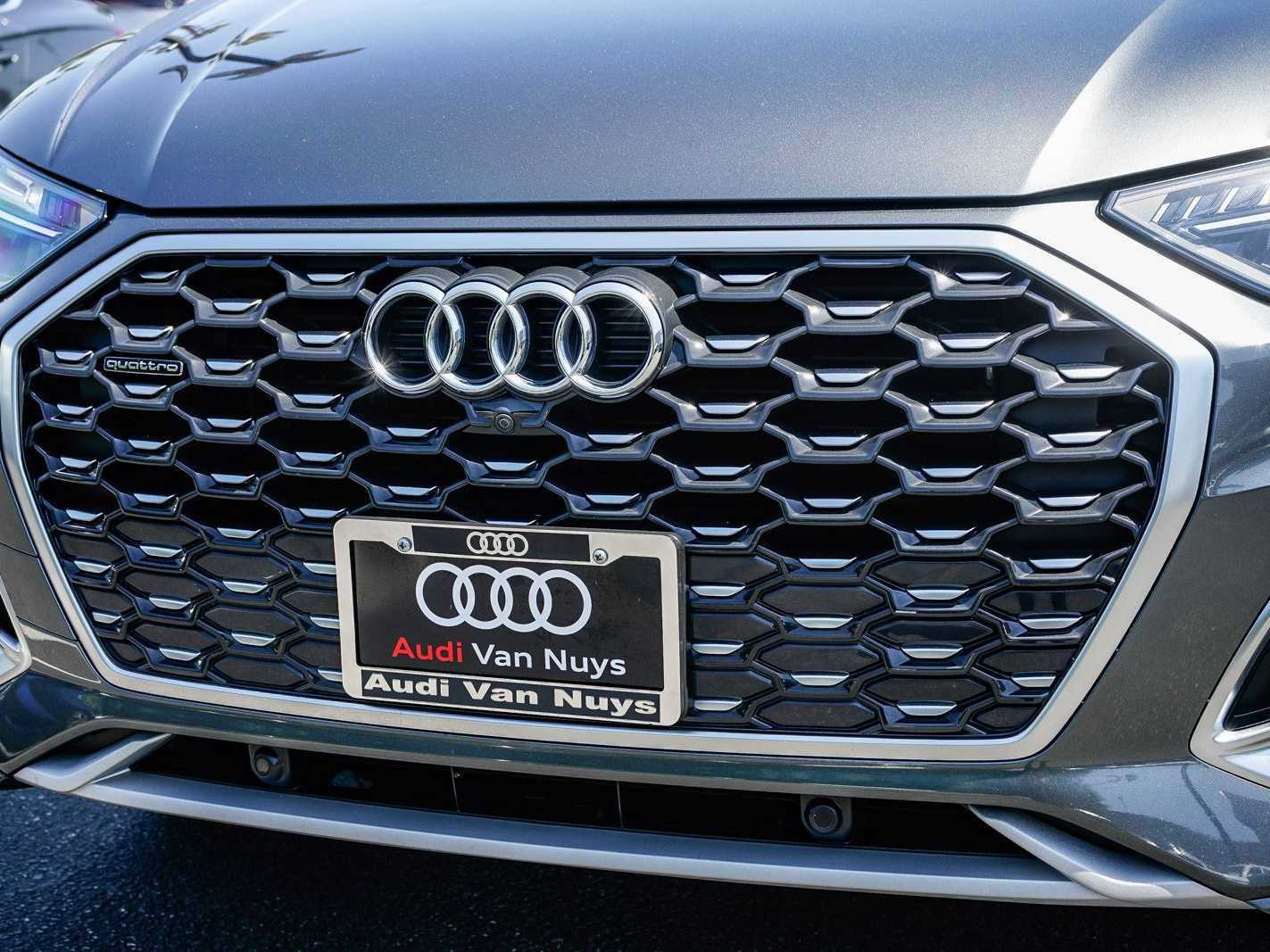 Used 2023 Audi Q5 2.0T Premium Plus w/ Premium Plus Package AWD/4WD image 8