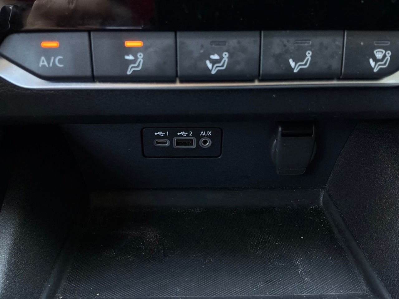 Used 2025 Nissan Altima 2.5 SV FWD image 25