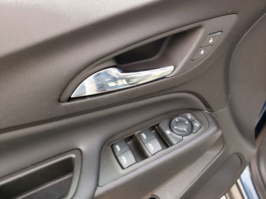 Used 2024 Chevrolet Equinox LT image 11