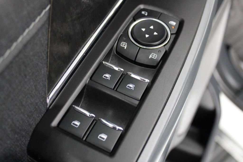 Used 2023 Ford F150 Lariat w/ FX4 Off-Road Package image 18