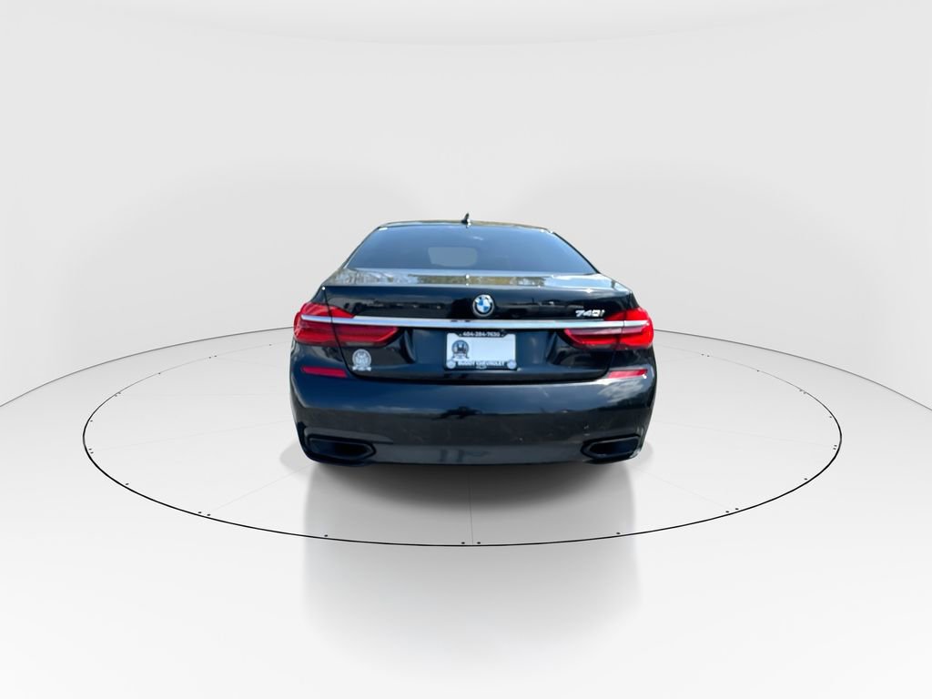 Used 2019 BMW 740i w/ M Sport Package image 7