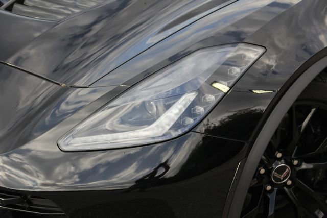 Used 2016 Chevrolet Corvette Z06 w/ 2LZ Preferred Equipment Group image 2