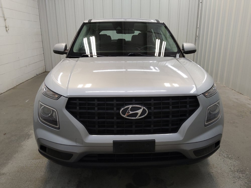 Used 2021 Hyundai Venue SE FWD image 14