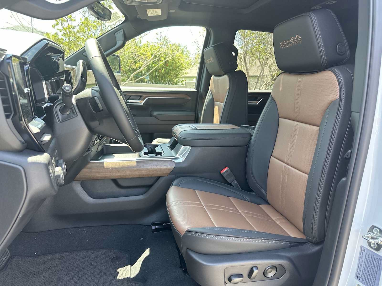 New 2026 Chevrolet Silverado 3500 High Country w/ High Country Premium Package AWD/4WD image 15