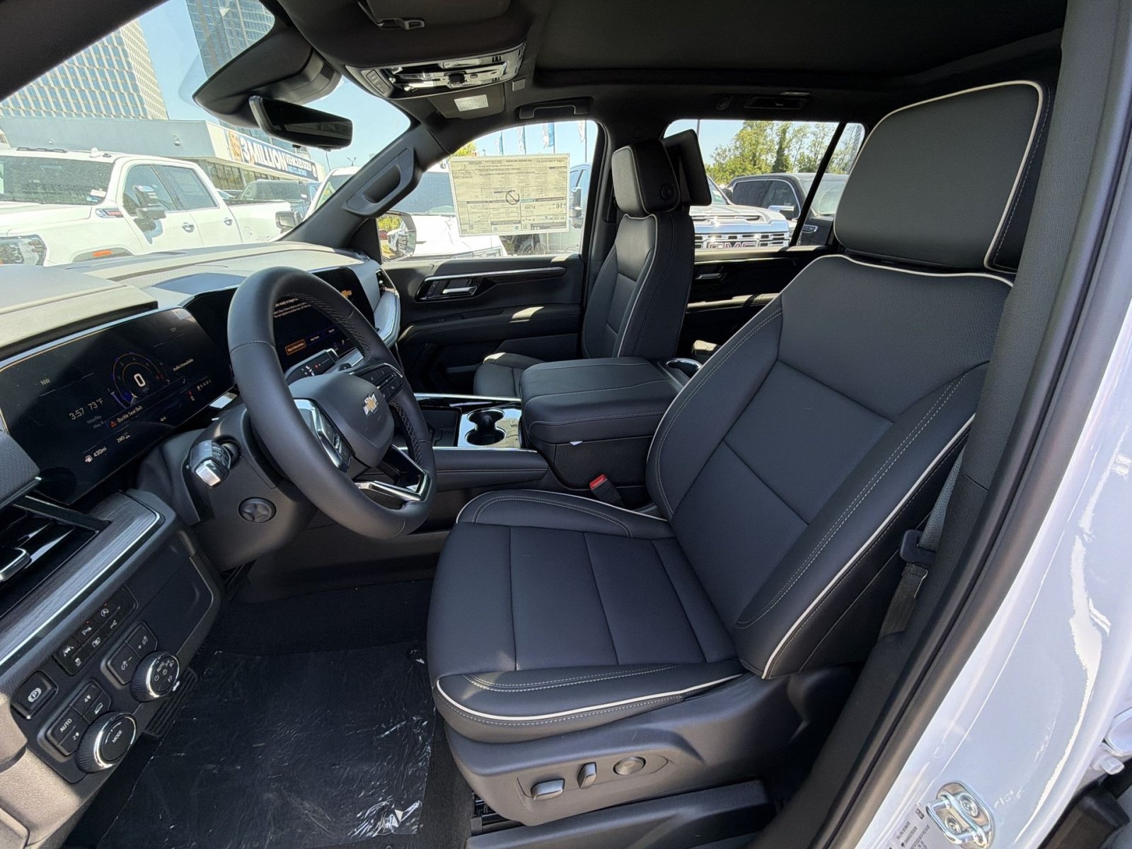 New 2026 Chevrolet Suburban Premier AWD/4WD image 13