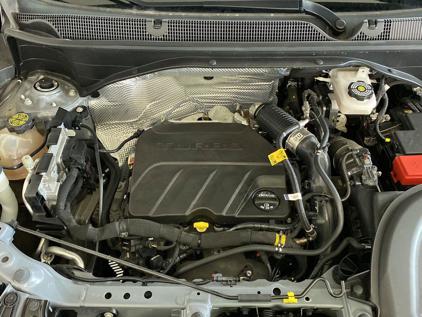 Certified 2024 Buick Encore GX Preferred FWD image 2