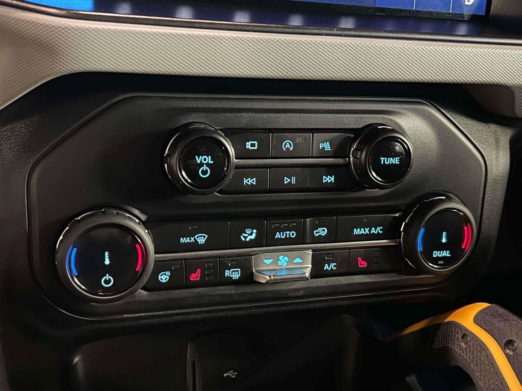 Used 2022 Ford Bronco Badlands image 25