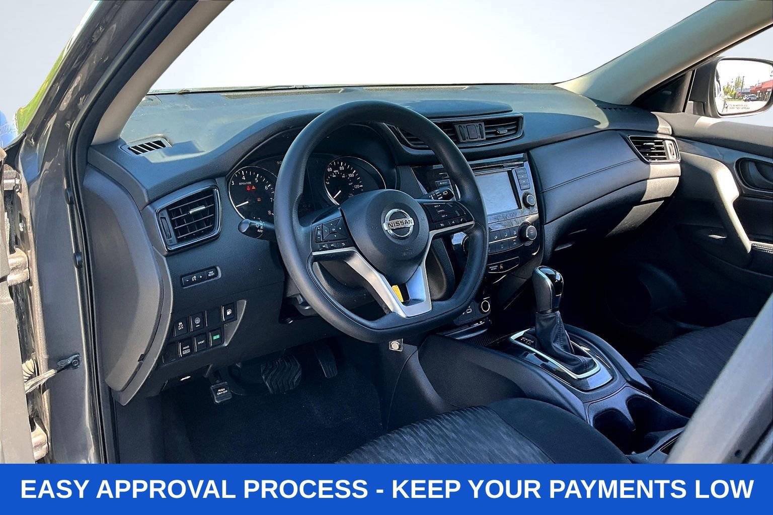 Used 2019 Nissan Rogue S AWD/4WD image 18