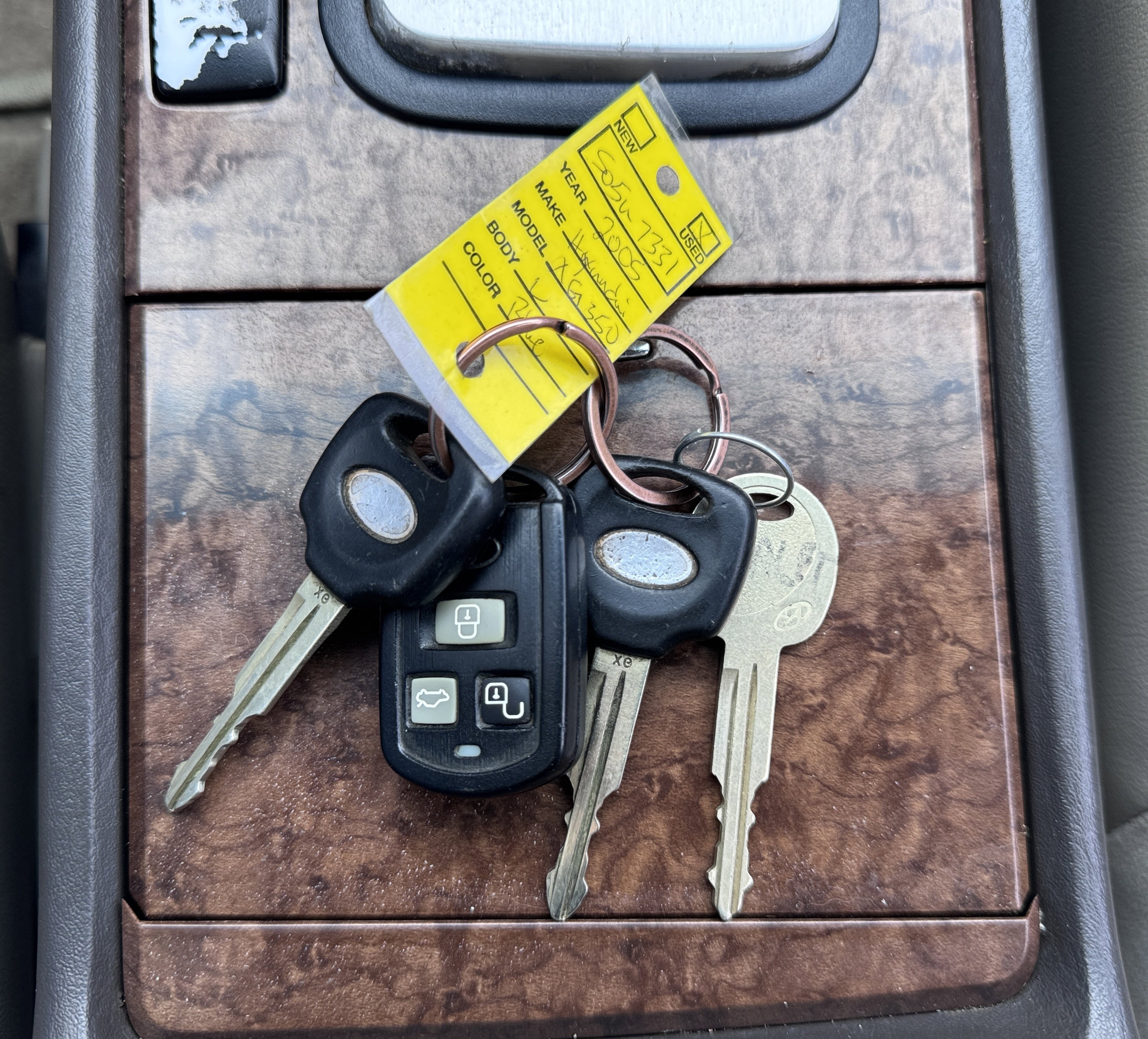 Used 2005 Hyundai XG350 FWD image 12