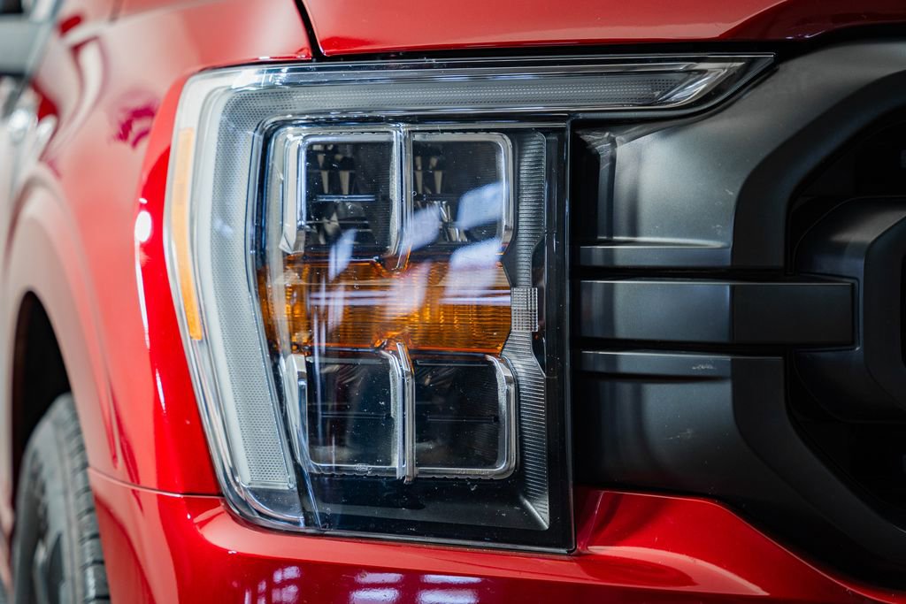 Certified 2021 Ford F150 XLT w/ Equipment Group 302A High image 13