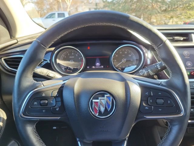 Used 2021 Buick Encore GX Essence image 11