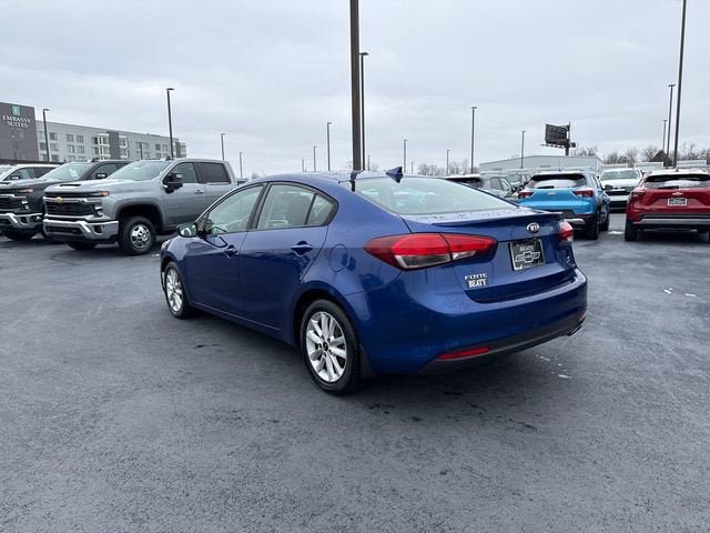 Used 2017 Kia Forte S FWD image 5