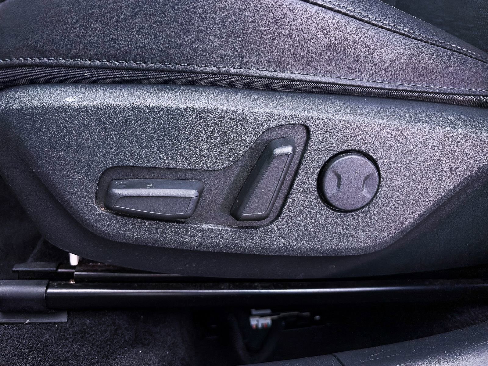 Used 2023 Kia Niro SX Touring FWD image 21