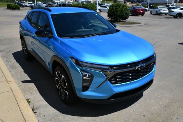 Used 2025 Chevrolet Trax RS w/ Driver Confidence Package FWD image 7