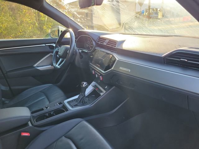 Used 2024 Audi Q3 2.0T Premium AWD/4WD image 35