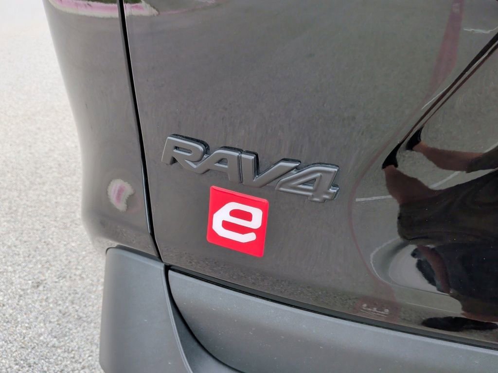 Used 2025 Toyota RAV4 LE image 36
