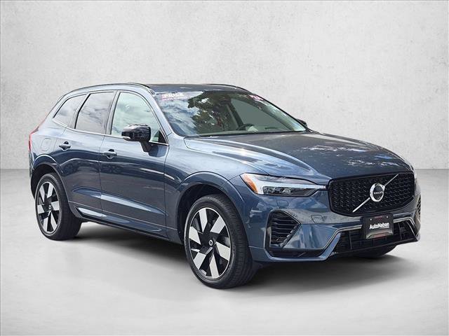 Certified 2024 Volvo XC60 T8 Plus w/ Protection Package Premier AWD/4WD image 4