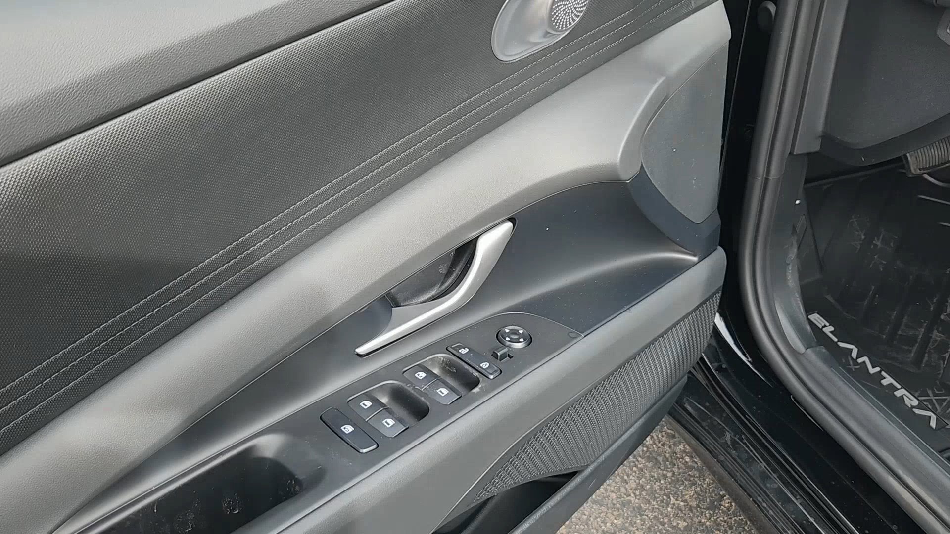 New 2026 Hyundai Elantra SE image 7