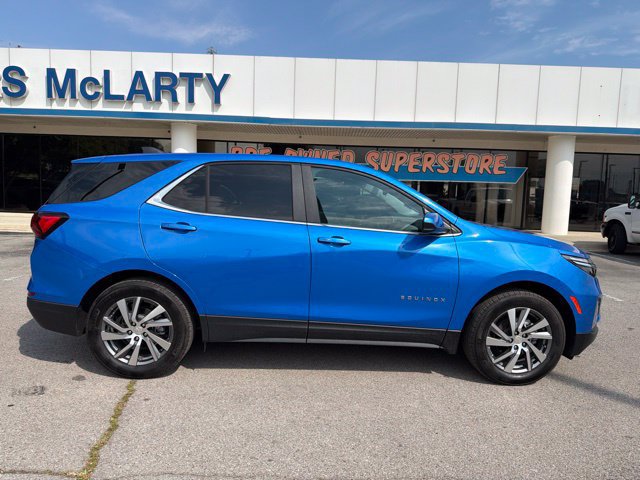 Used 2024 Chevrolet Equinox LT FWD image 2
