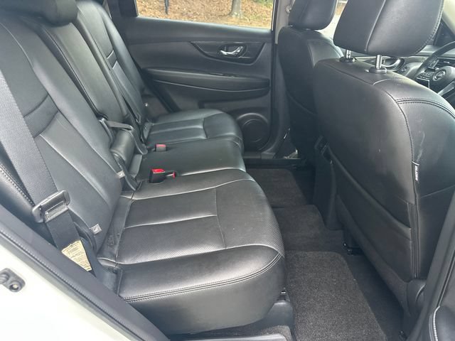 Used 2018 Nissan Rogue SL FWD image 17