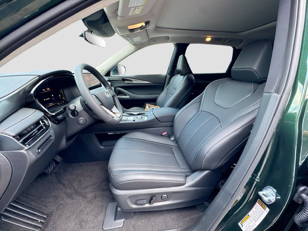 Used 2027 INFINITI QX60 Luxe w/ Cargo Package FWD image 23