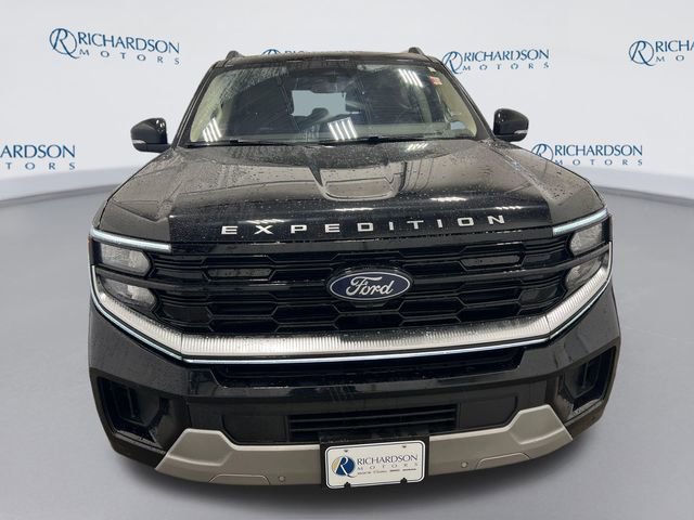 Used 2025 Ford Expedition Platinum image 8
