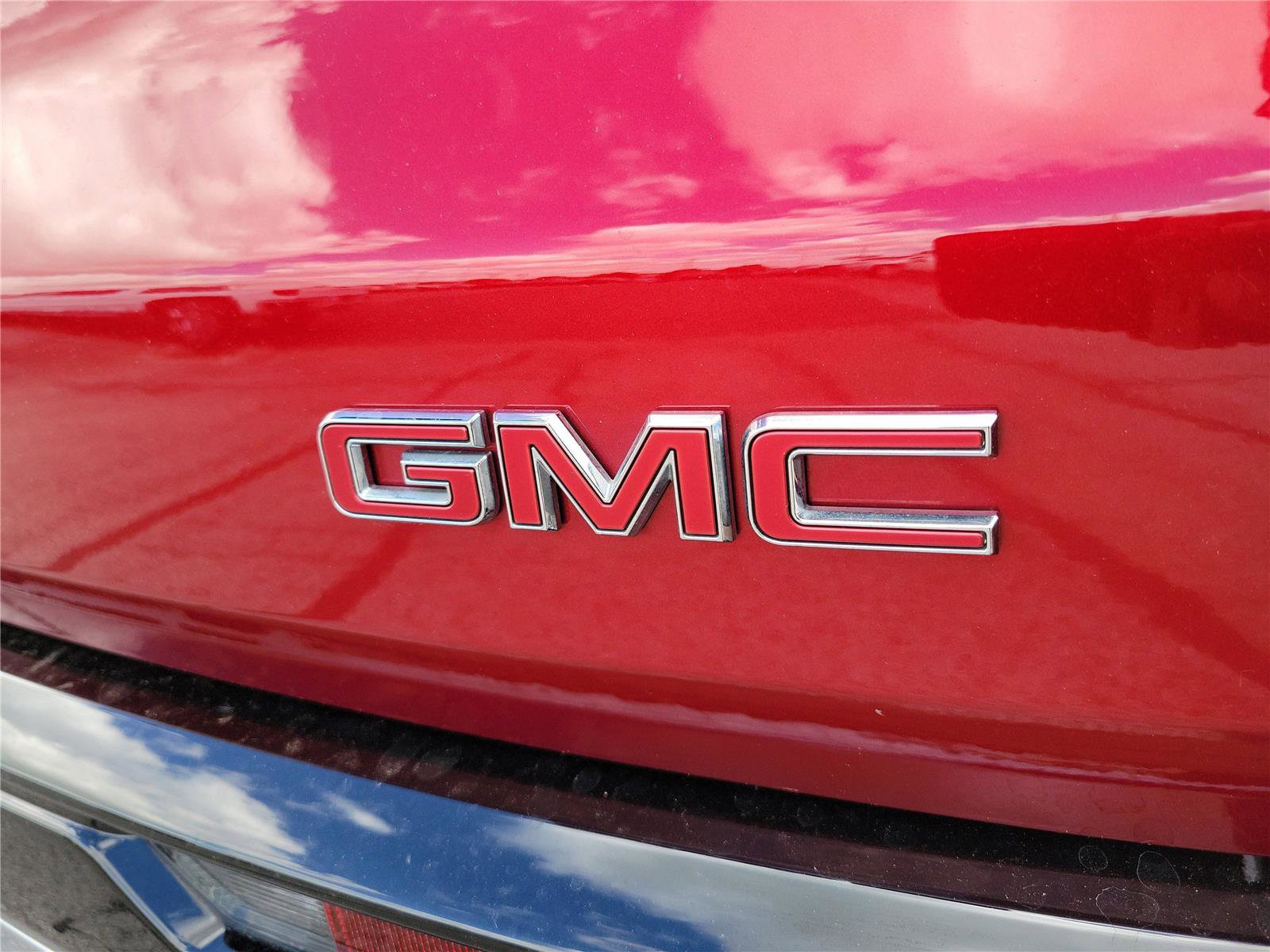 Used 2024 GMC Acadia Denali w/ LPO, Floor Liner Package AWD/4WD image 6