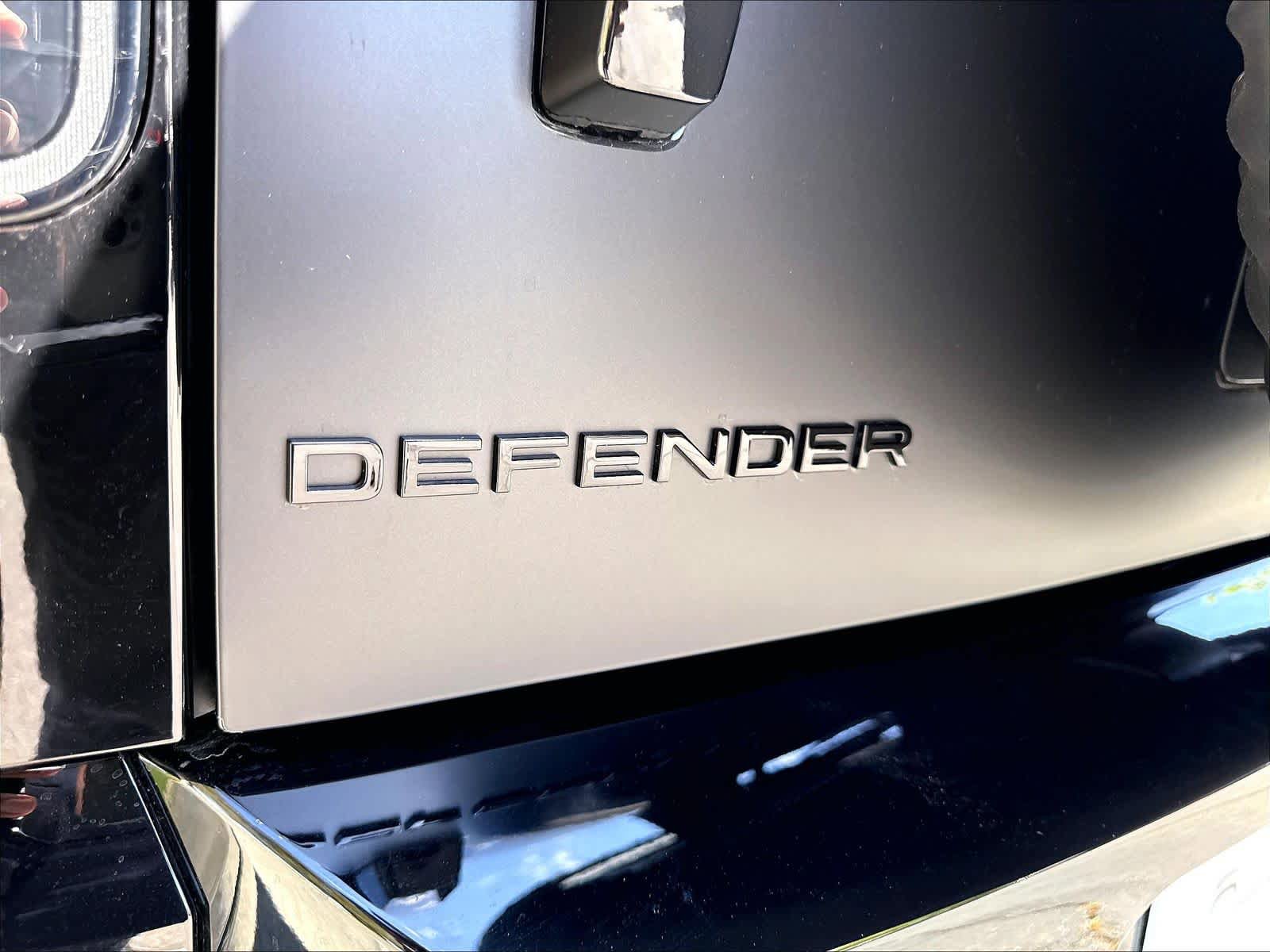 New 2026 Land Rover Defender 110 X-Dynamic SE AWD/4WD image 26