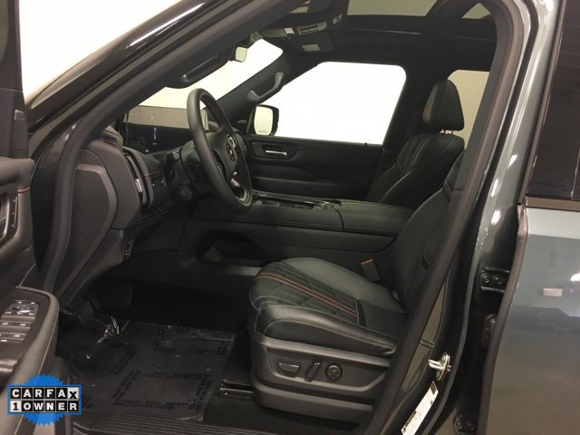 Used 2025 Nissan Armada PRO-4X w/ Pro-4X Premium Package image 19