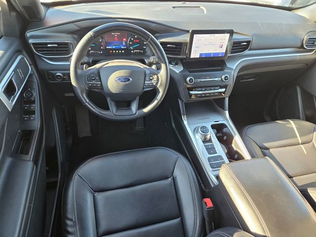 Used 2020 Ford Explorer XLT w/ Equipment Group 202A image 11