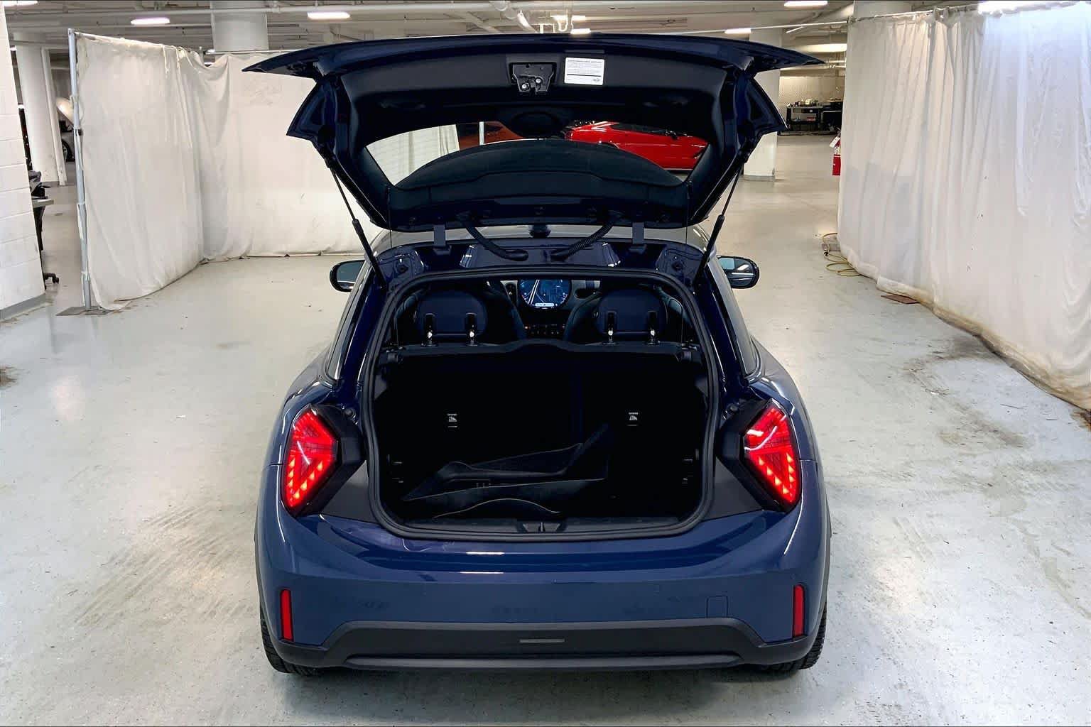 Used 2025 MINI Cooper S FWD image 33