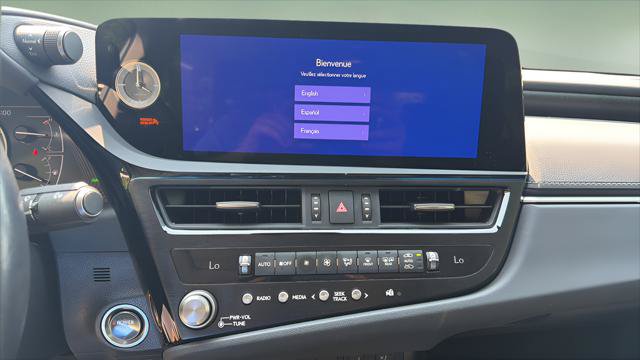 Certified 2024 Lexus ES 300h w/ Premium Package FWD image 30