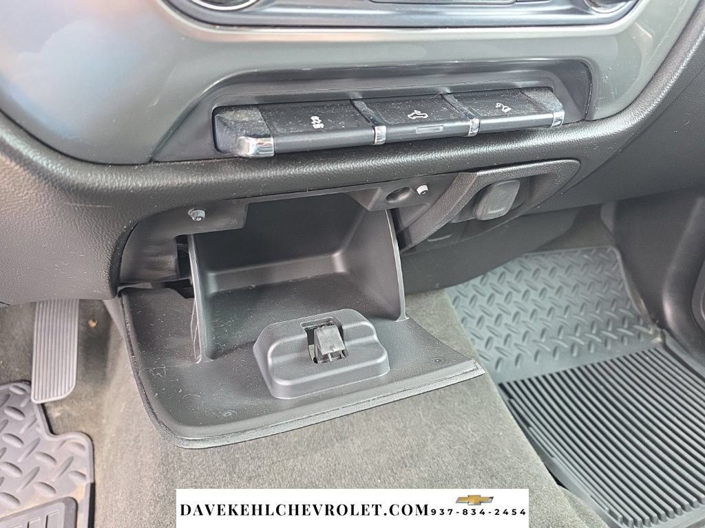 Used 2018 Chevrolet Silverado 1500 LT w/ All Star Edition AWD/4WD image 15