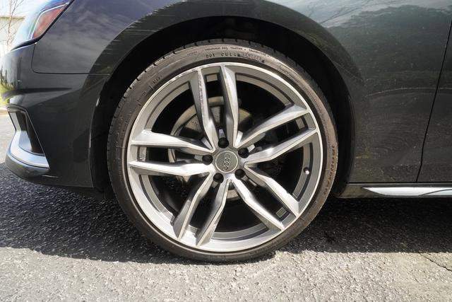 Used 2020 Audi A4 2.0T Premium w/ Convenience Package image 39