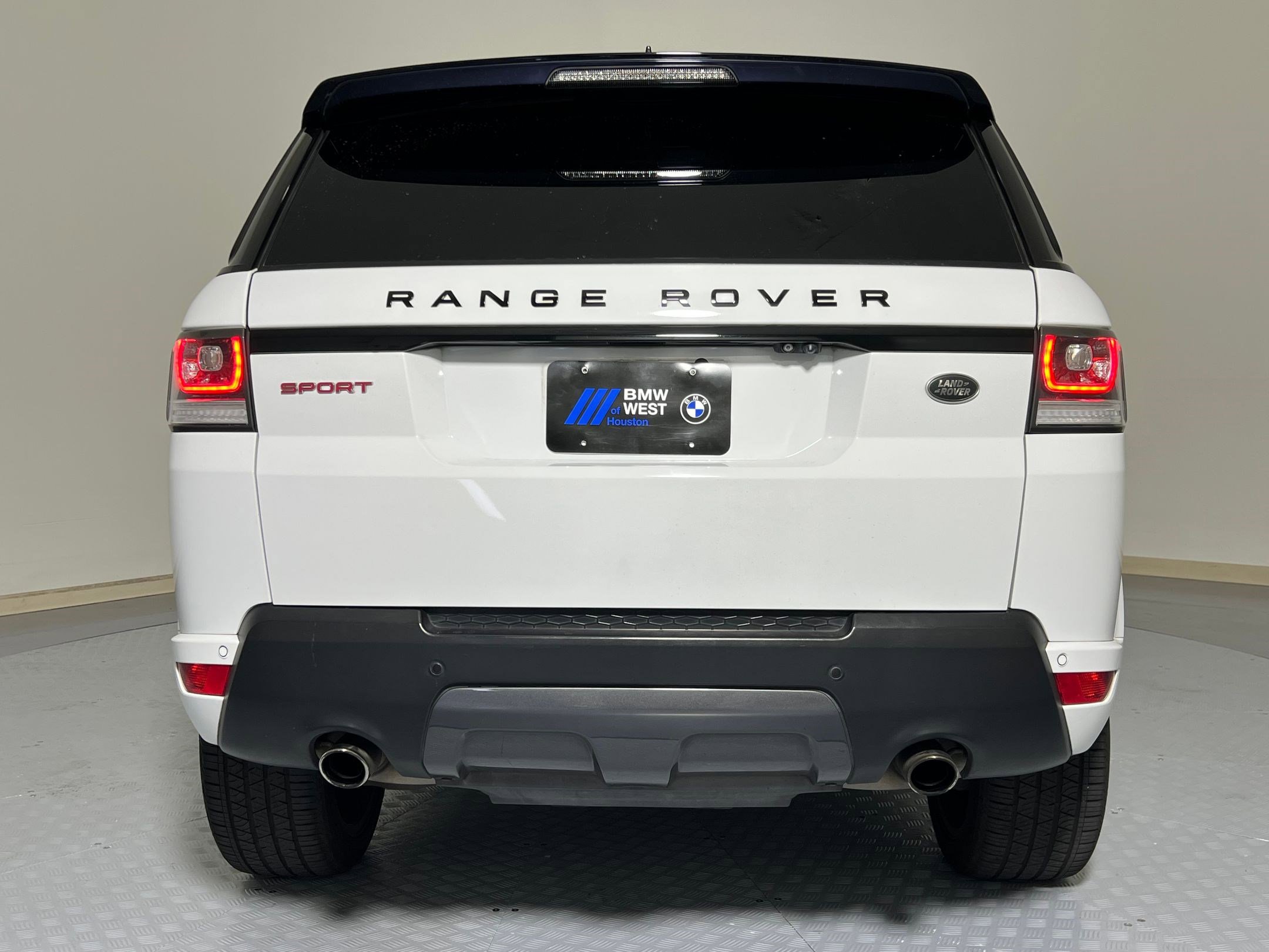 Used 2017 Land Rover Range Rover Sport HSE Dynamic image 10