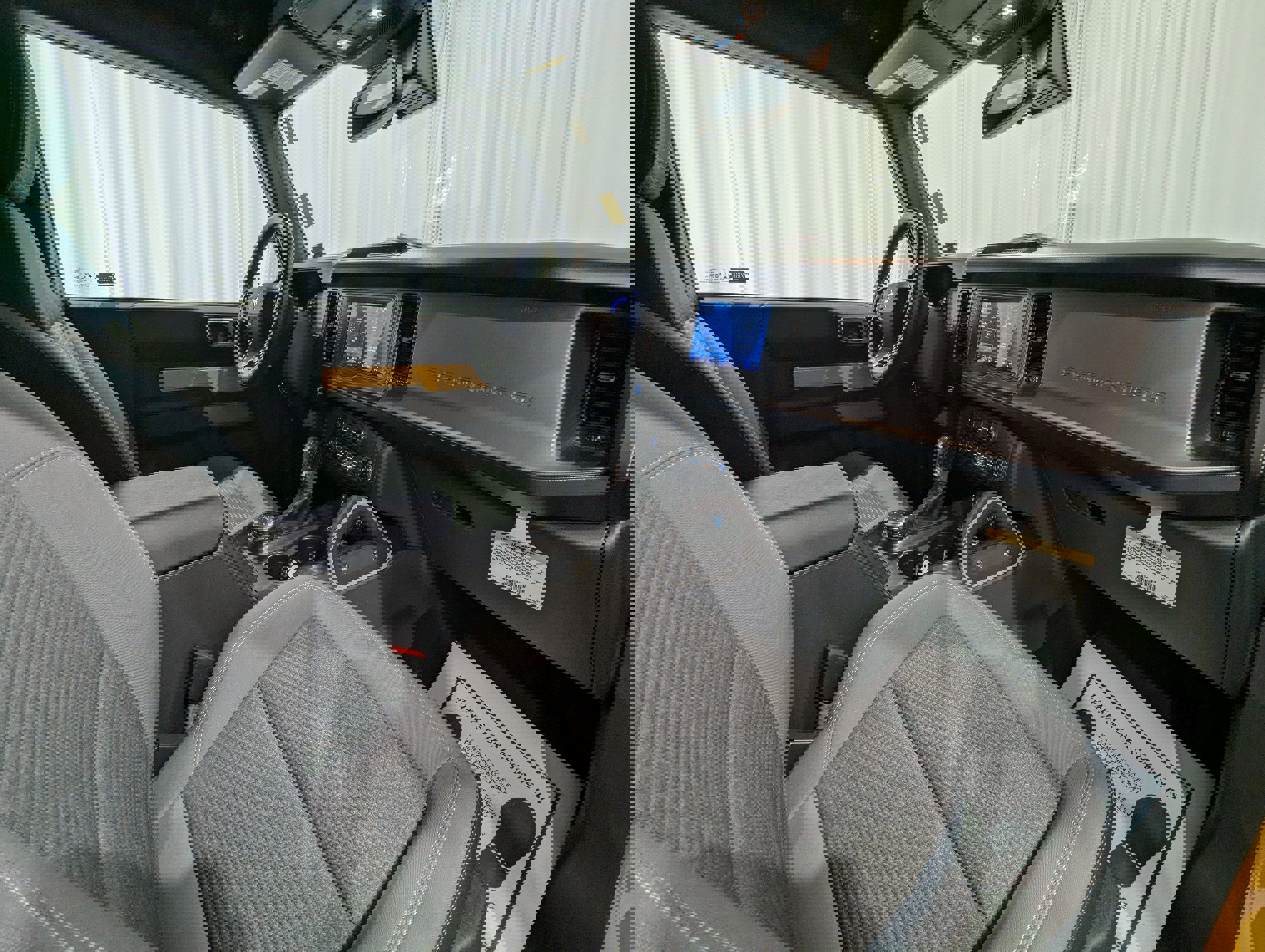 Used 2021 Ford Bronco Outer Banks image 10