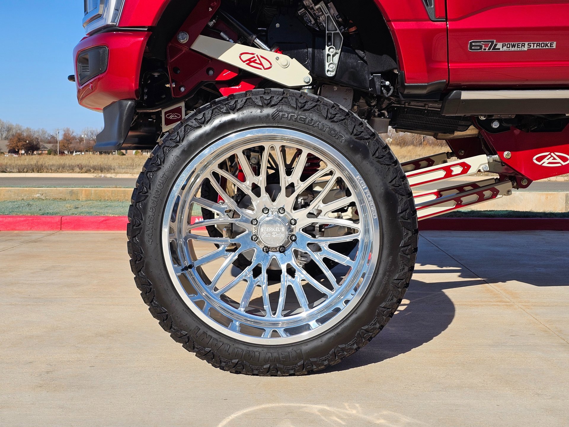 Used 2025 Ford F250 Platinum w/ FX4 Off-Road Package image 37