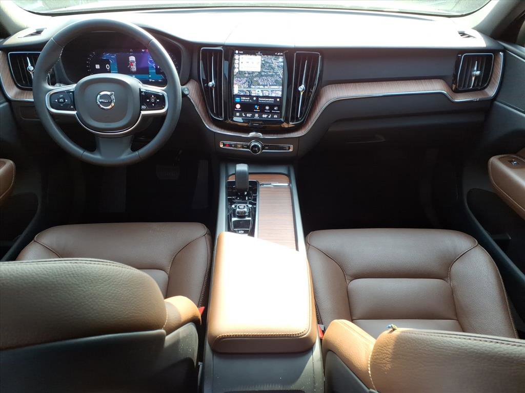 Certified 2024 Volvo XC60 B5 Plus w/ Protection Package Premier image 12