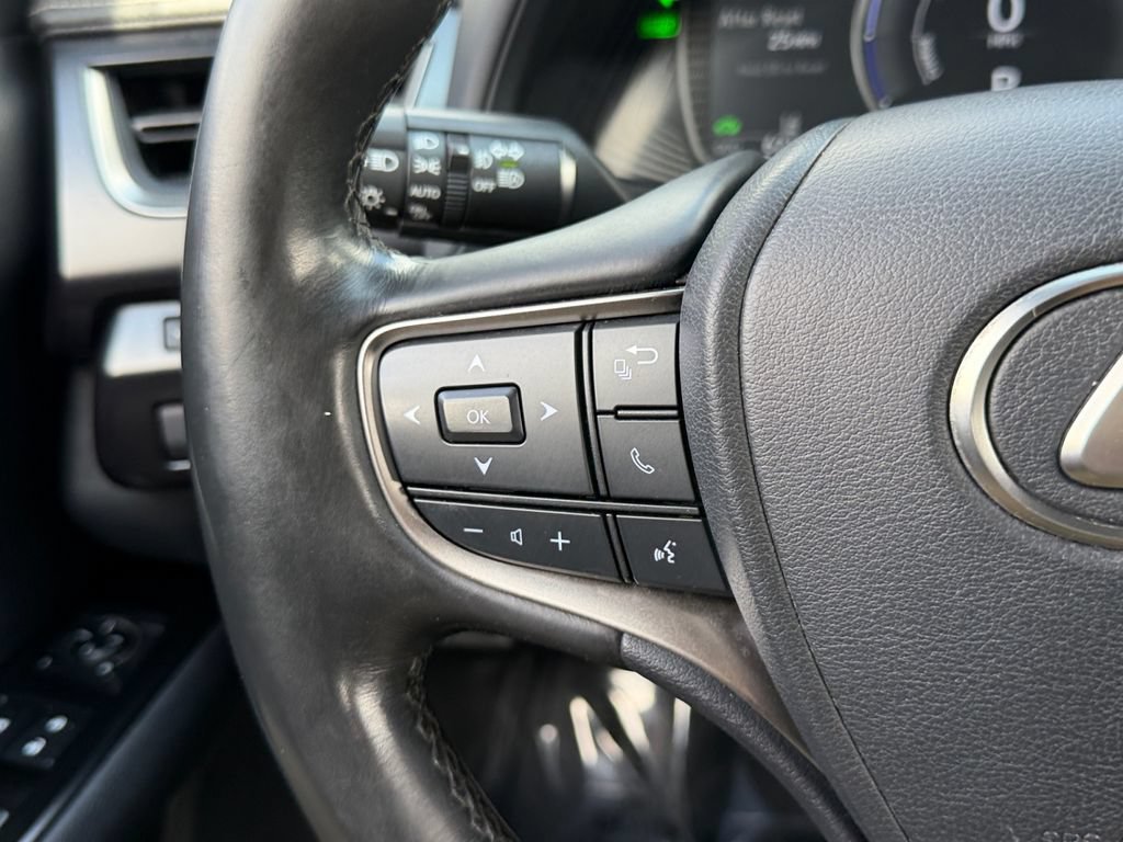 Certified 2024 Lexus UX 250h F Sport AWD/4WD image 20