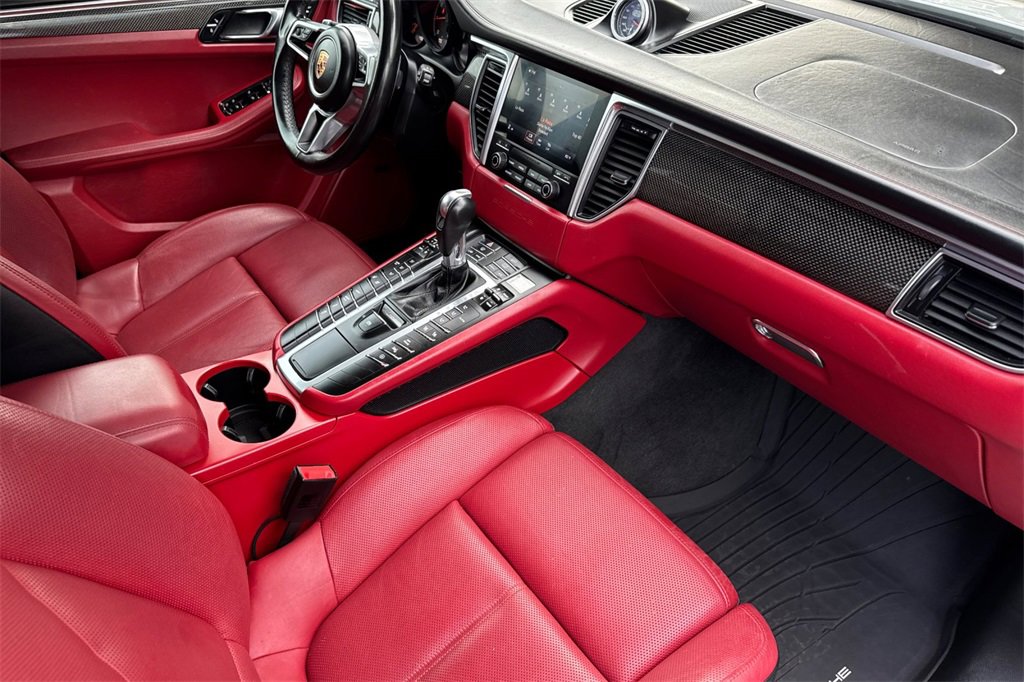 Used 2017 Porsche Macan Turbo image 14