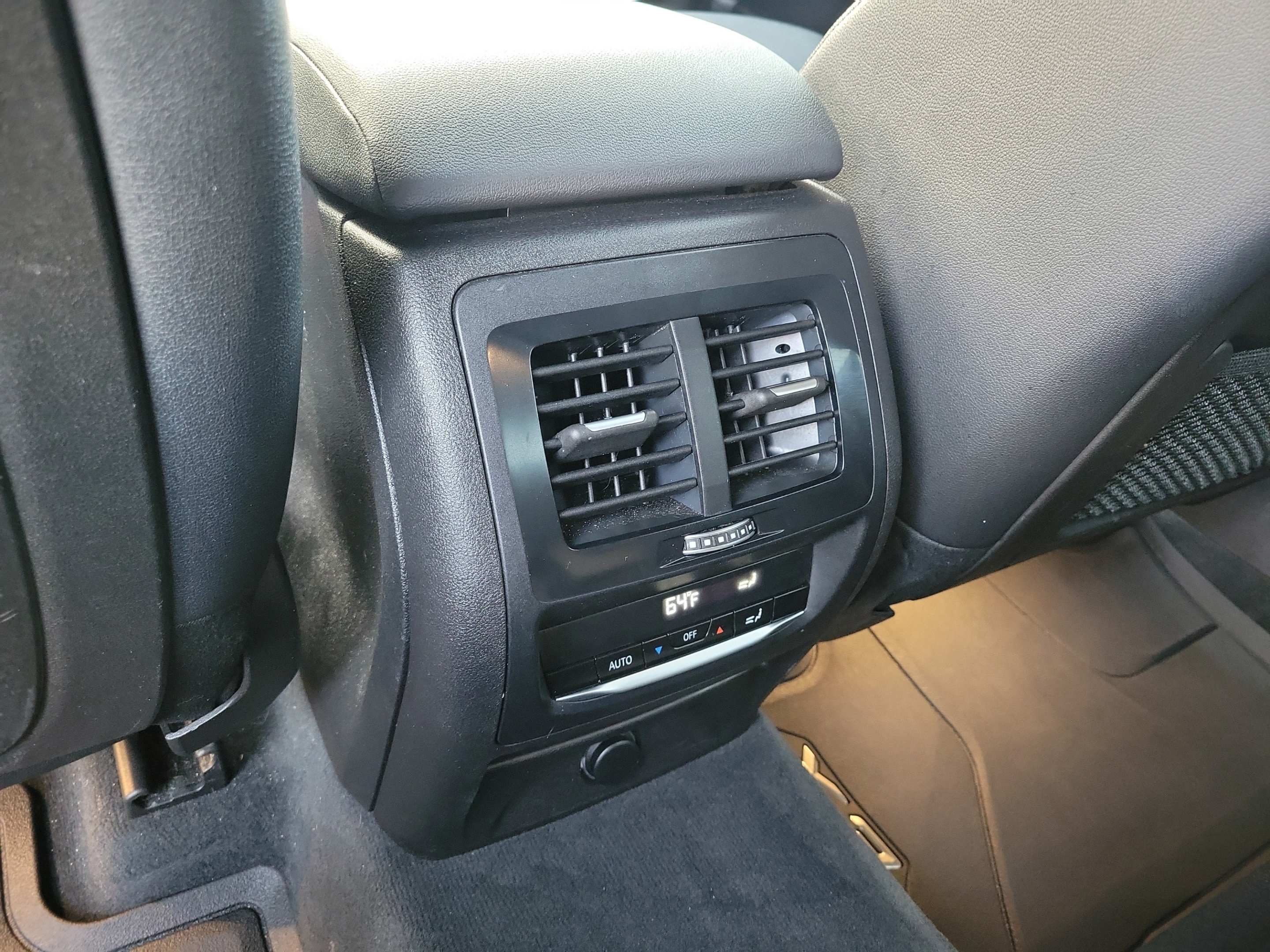 Used 2018 BMW X3 xDrive30i AWD/4WD image 11