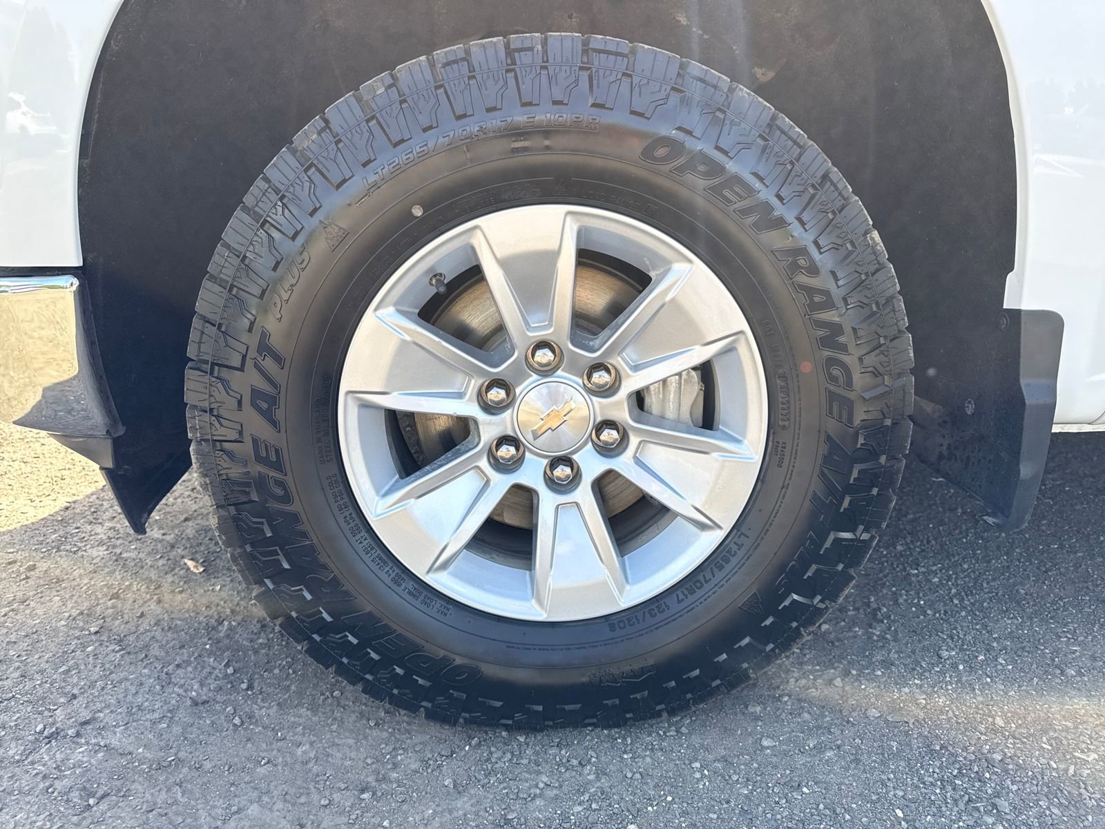 Used 2023 Chevrolet Silverado 1500 LT AWD/4WD image 27